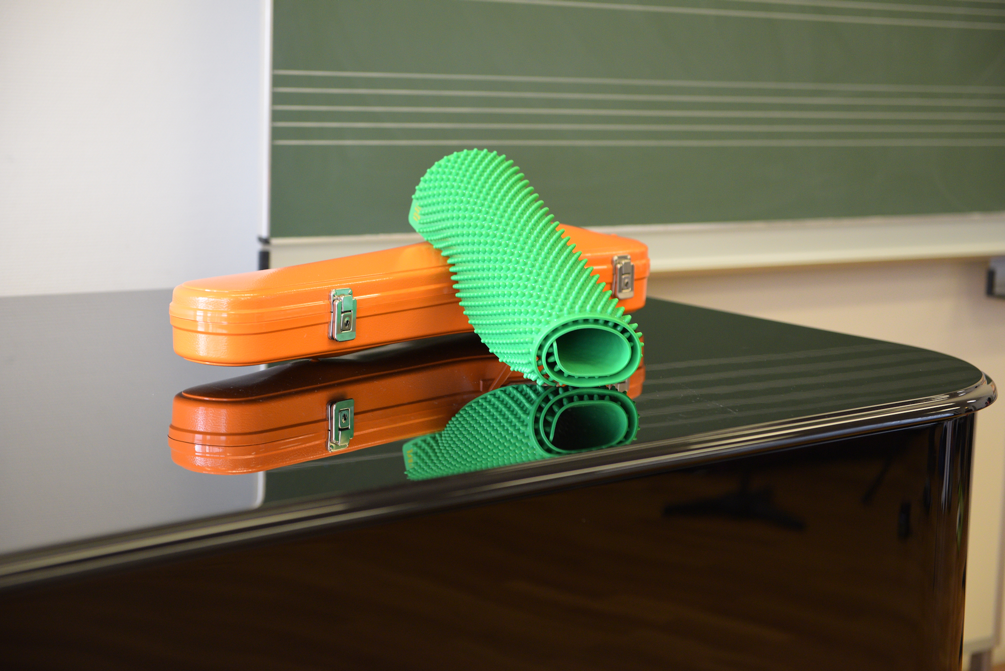 Studded rubber mat for tuitions