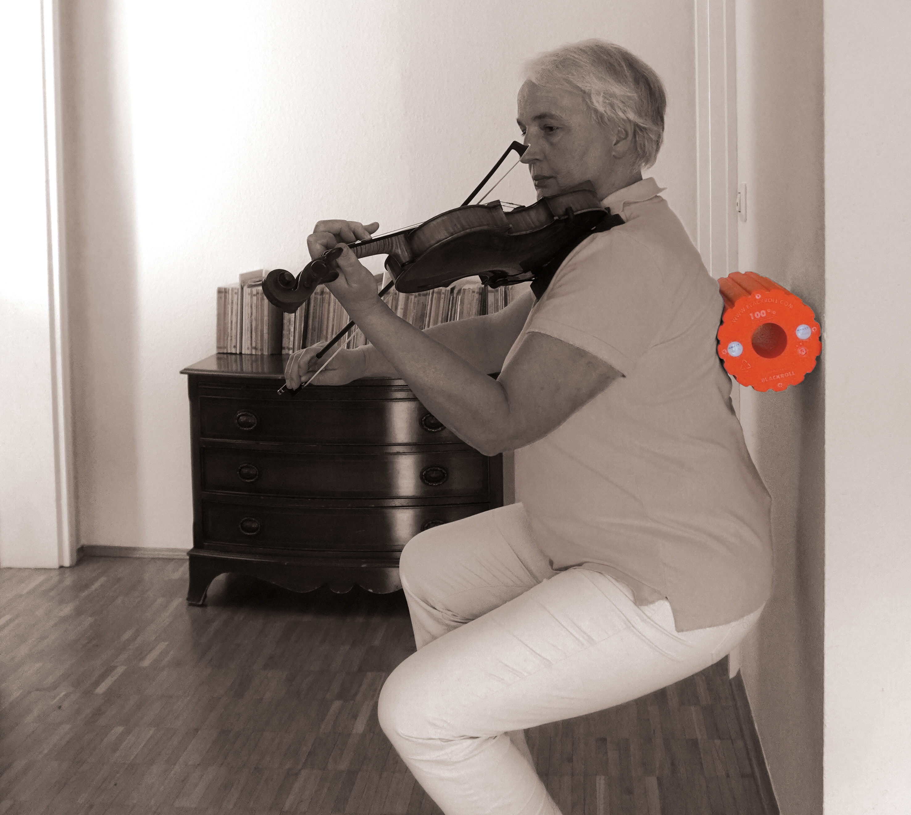 Learn violin with the Black Roller